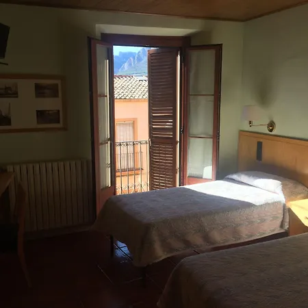 Hotel Victor 3*