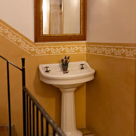Hotel Victor 3*