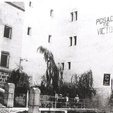 Pensión Victor 3*